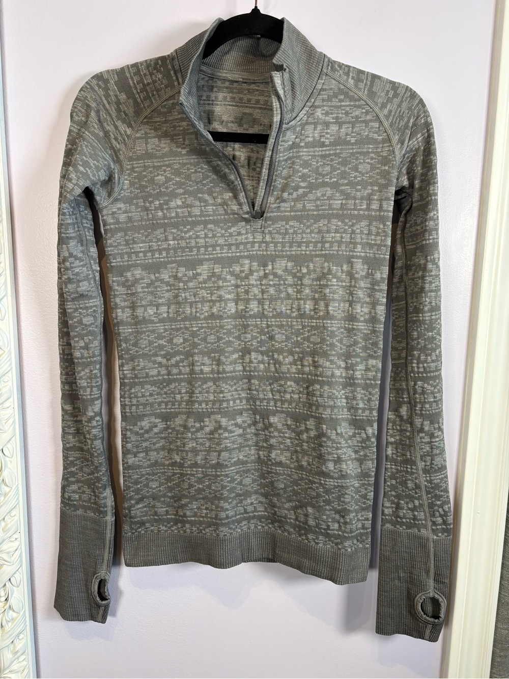 lululemon athletica Men's Grey Patterned Half-Zip Active Athletic Sweater XS